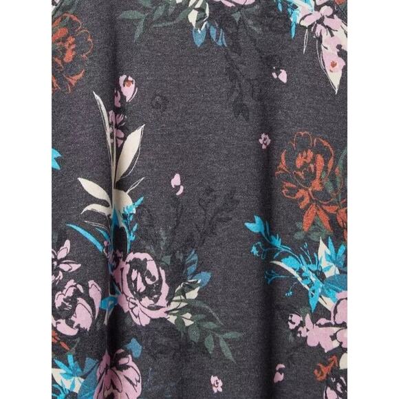 Torrid Classic Fit Cozy Fleece Raglan Rib Trim SweatshirtSize 2(2x) - Picture 4 of 4